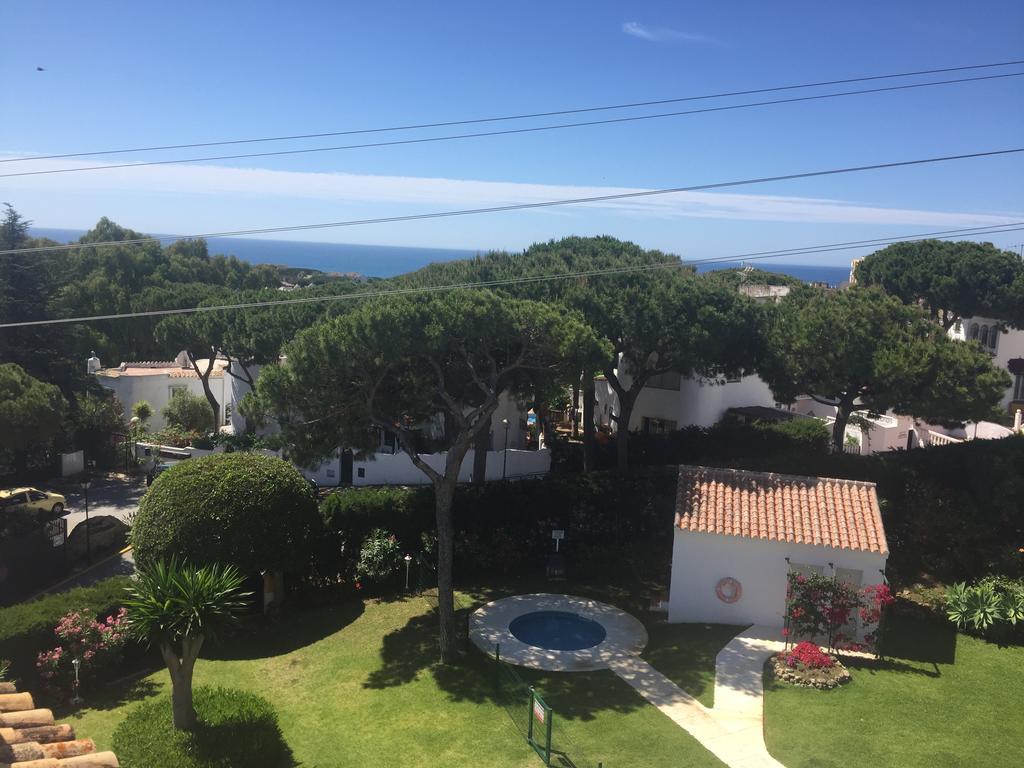 Ocean Point Apartment Sitio de Calahonda Exterior photo